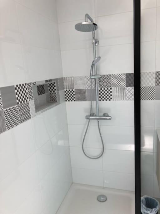 Le Gite Marie-Galante : Belle Maison D'Hotes Avec Acces Piscine En Ete Lanmeur Bagian luar foto